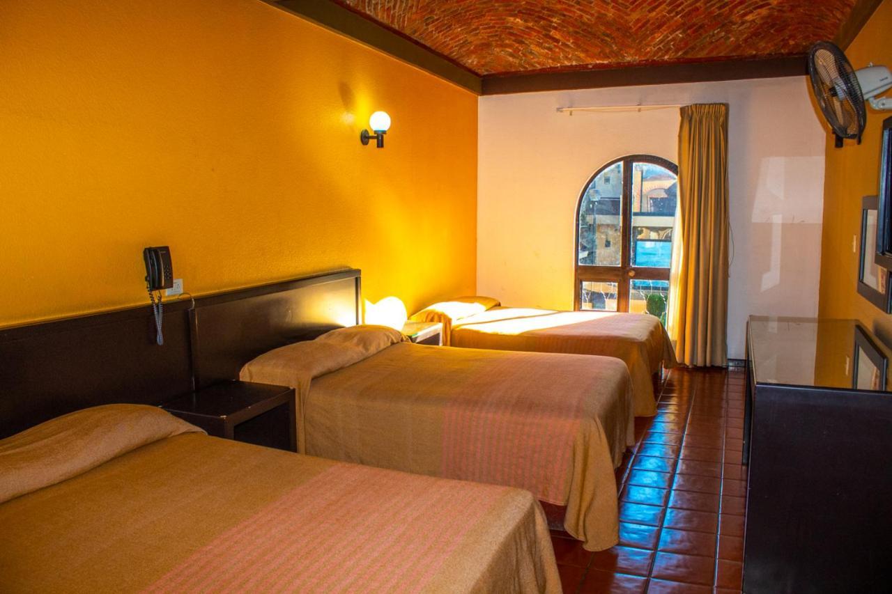 Hotel Villa Capri Morelia Dış mekan fotoğraf